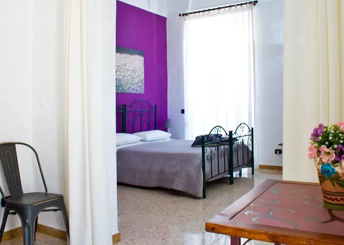 Bed & Breakfast Residenza Santa Lucia 4*