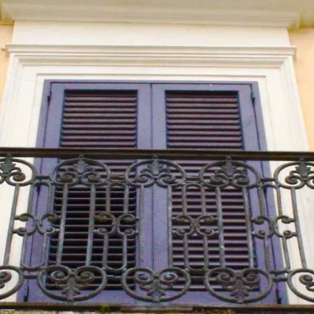 Bed & Breakfast Residenza Santa Lucia *