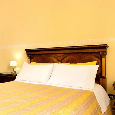 Bed & Breakfast Residenza Santa Lucia *